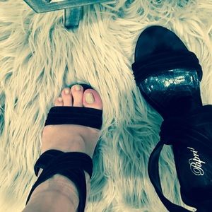 Beautiful Black lace high heels!